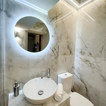Hyperion Premium Apartment